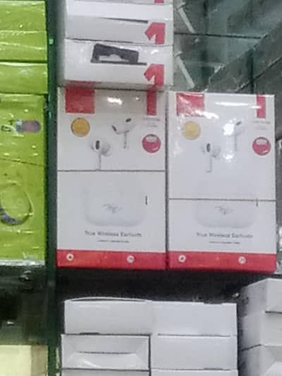 Oppo And itel Earphones, Earbuds