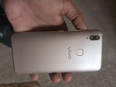 VIvo mobile for sale 4gb 64gb