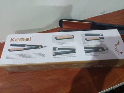 KEMEI hair straightener