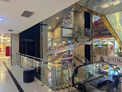 Counter Front Disk Girls Request