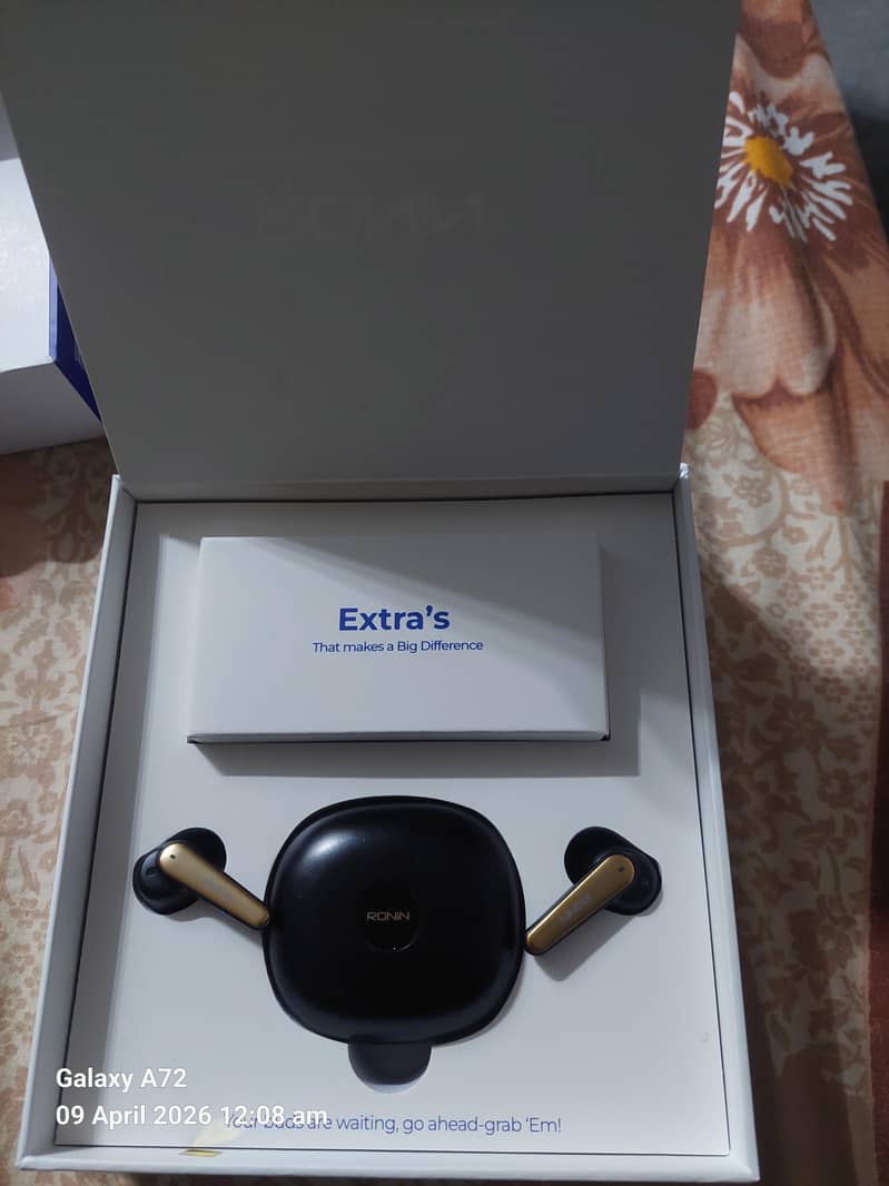 Ronin Eclipse earbuds 10/10 condition 5