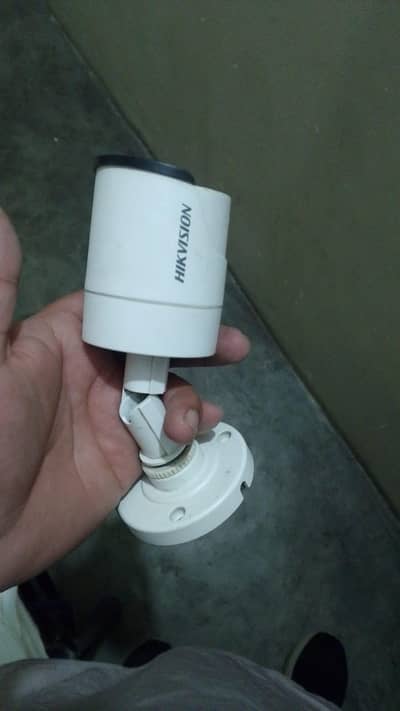 HikVision 8-channel HD DVR + 1080p night vision Bullet camera