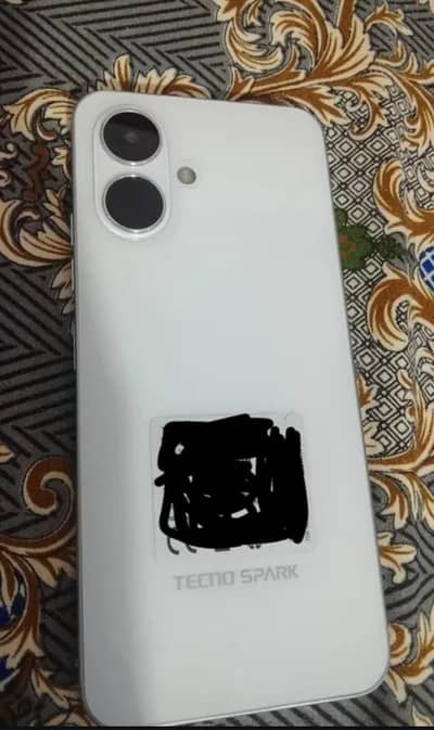 Tecno go2. . . . . 4+64