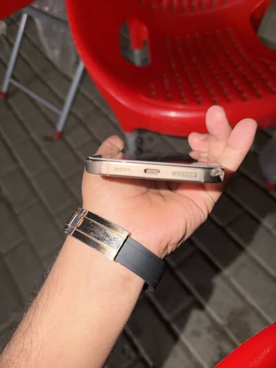 Iphone 16 pro max 10 by 10 pta approved tra