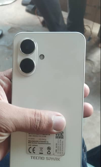 Tecno go2. . . . . 4+64