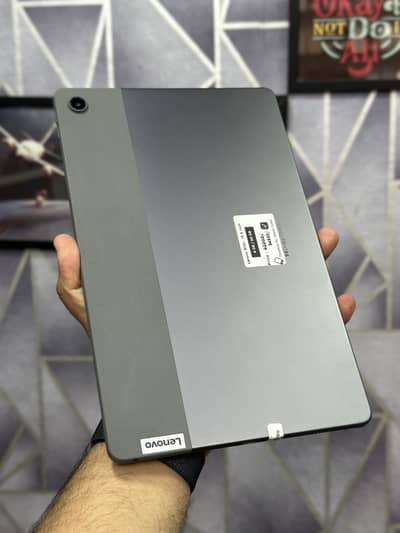 Lenovo Tab M10 Plus 4GB 64GB mint condition