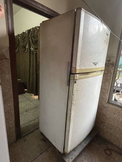 Dawlance Full size fridge for sale - Fully working