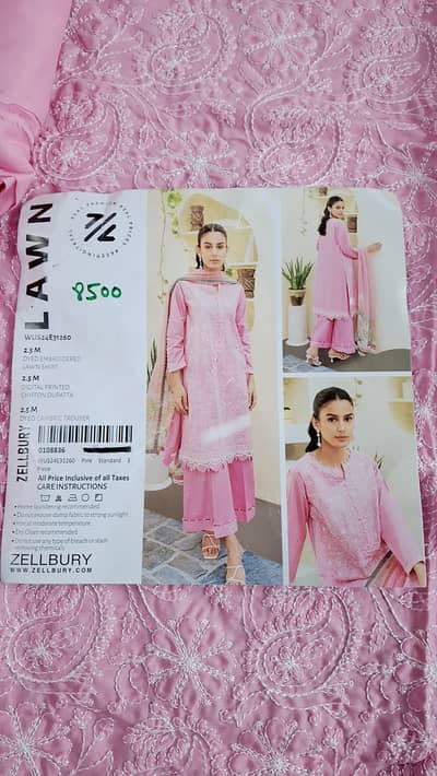 Embroided lawn suite