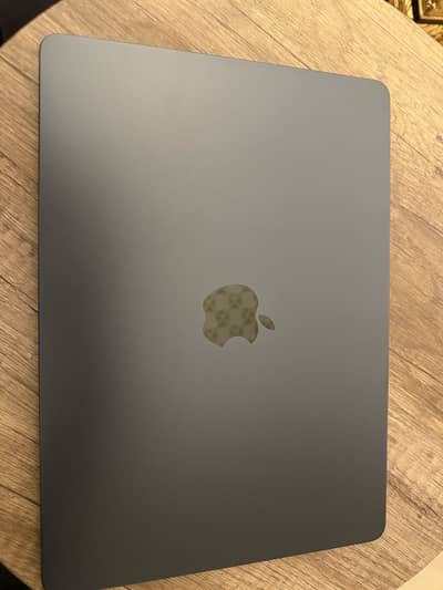 Macbook Air M3 midnight colour