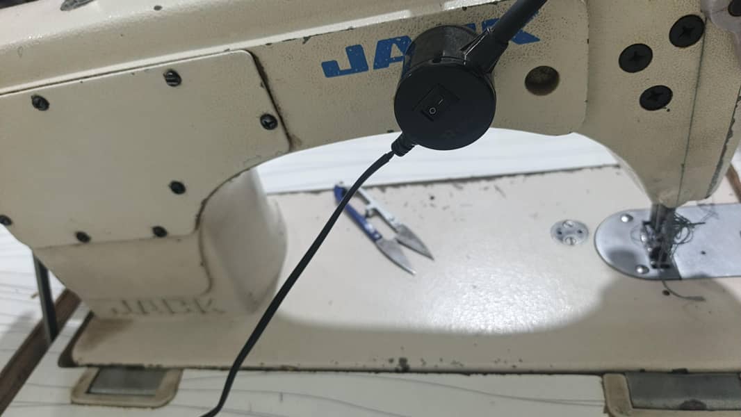 jack sewing machine 5