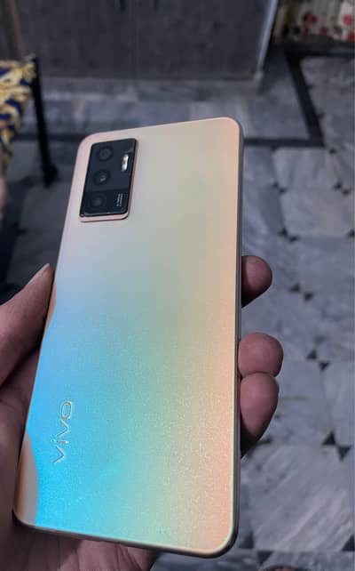 v23e ram 8+4 storage 128