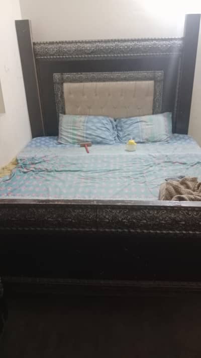King size bed for sale
