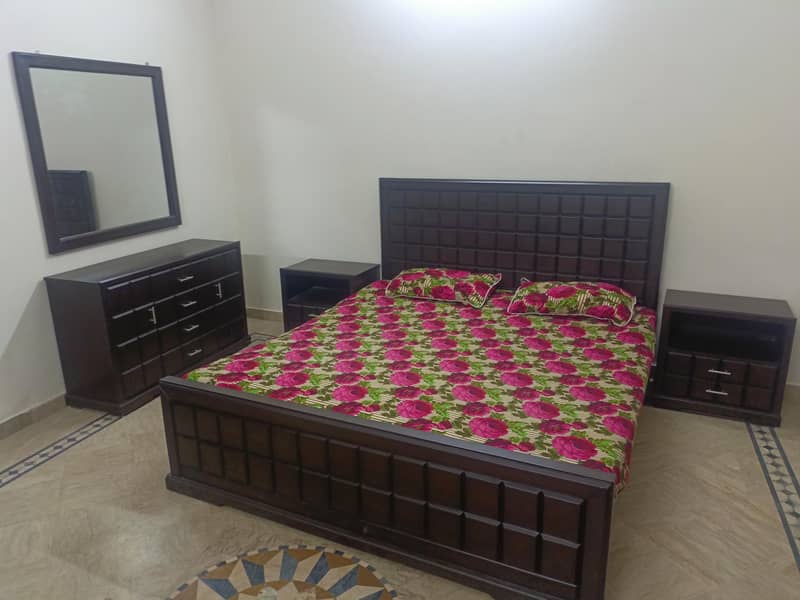 bed side table and dressing table 2