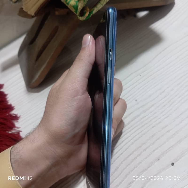 OnePlus 9 4