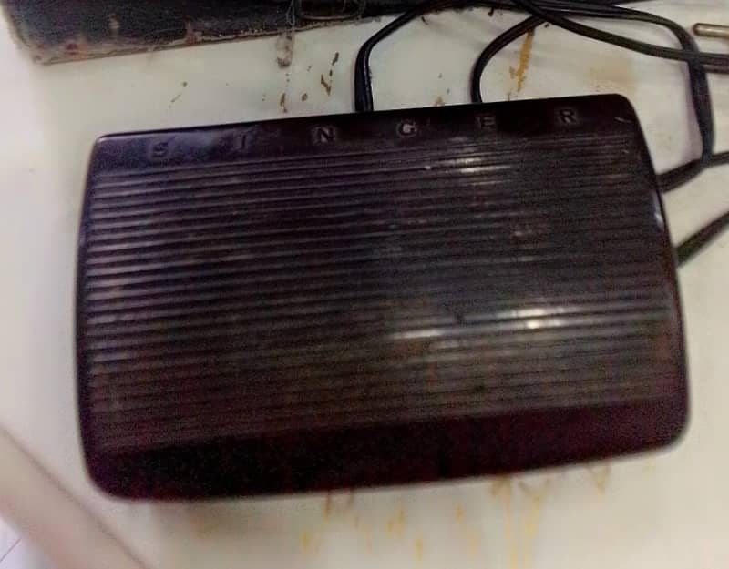 Singer Sewing machine 5