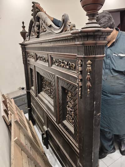 Bed for sale excellent condition with mattress