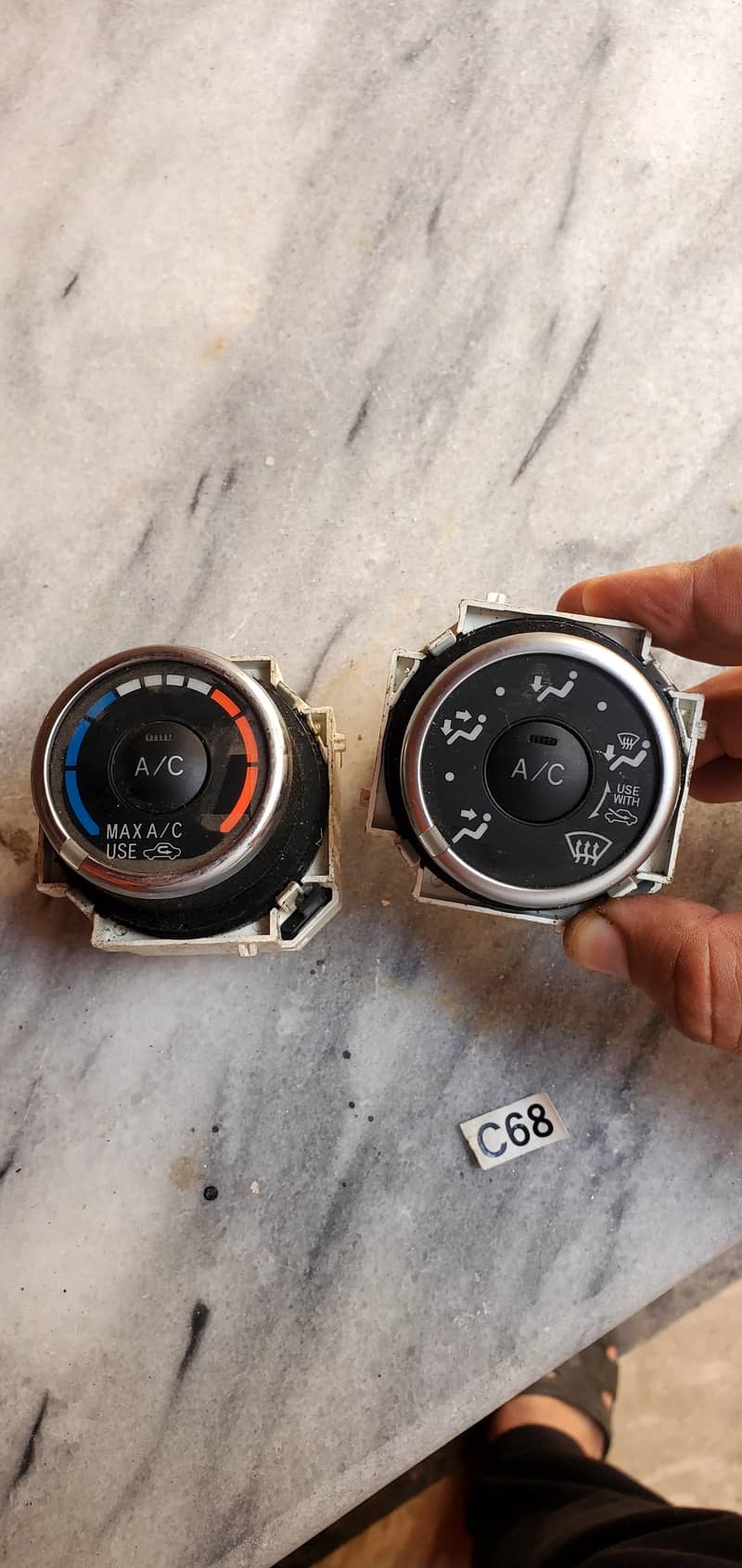 Push start button &  AC  knobs 3