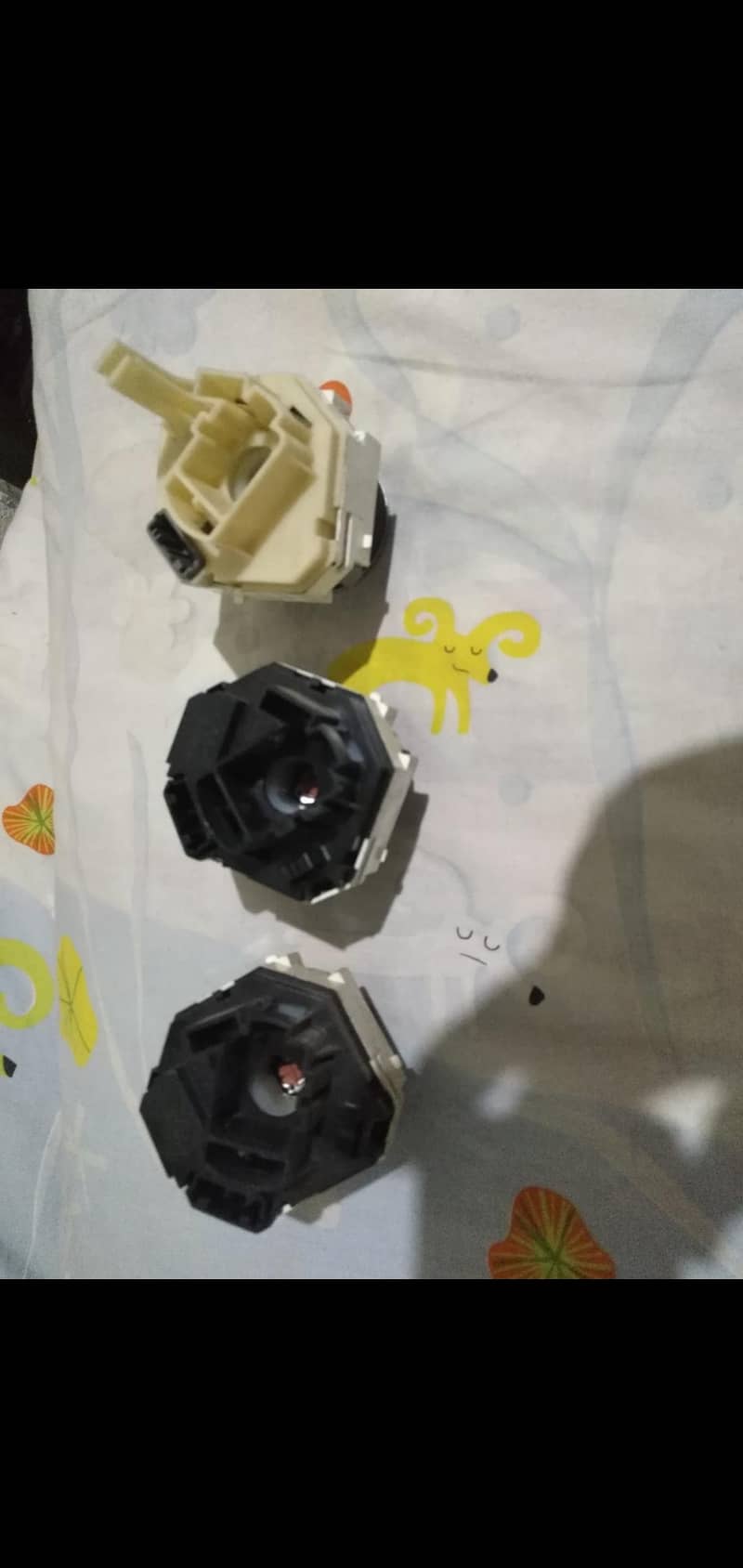 Push start button &  AC  knobs 4