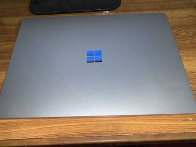 Microsoft Surface core i5 10th gen