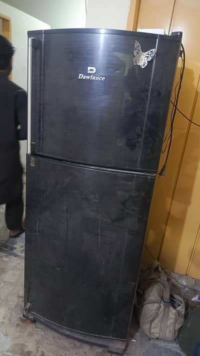urgent sell dawlance fridge