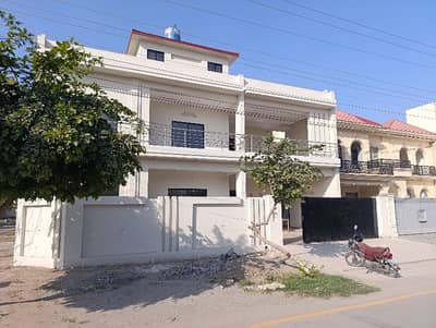 10 Marla Double Storey House For Rent
