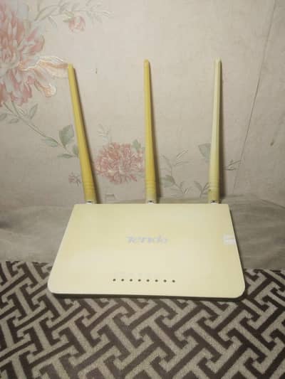 Tenda f3 300mbs fast speed wifi router