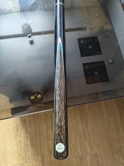 O'min Professional Cue