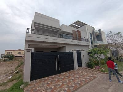 12 Marla Double Storey House For Rent