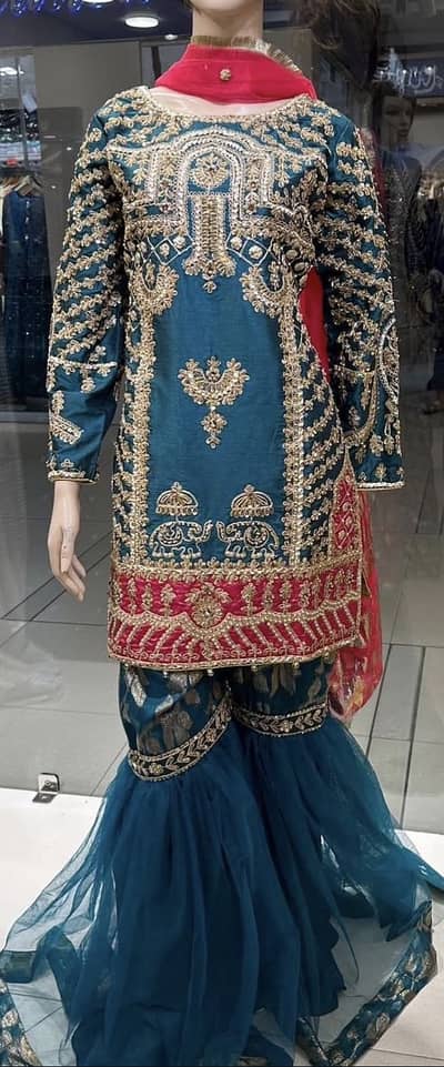 gharara dress size medium aram se ajaega
