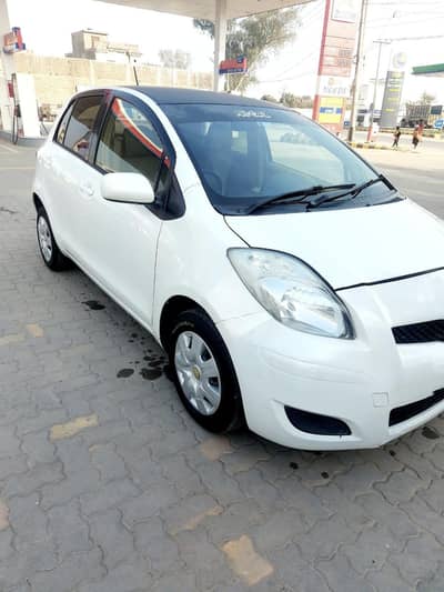 Toyota Vitz 7/13 Antique Car for family use. .