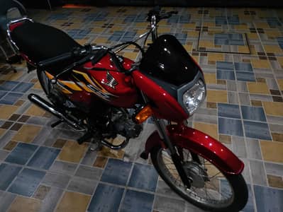 Honda CD 70 Dream 2025