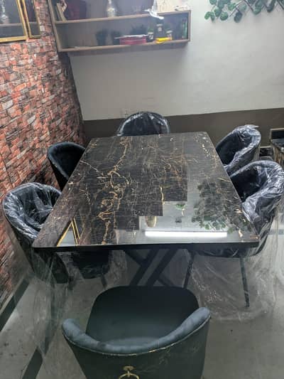dinning table with 6 seater