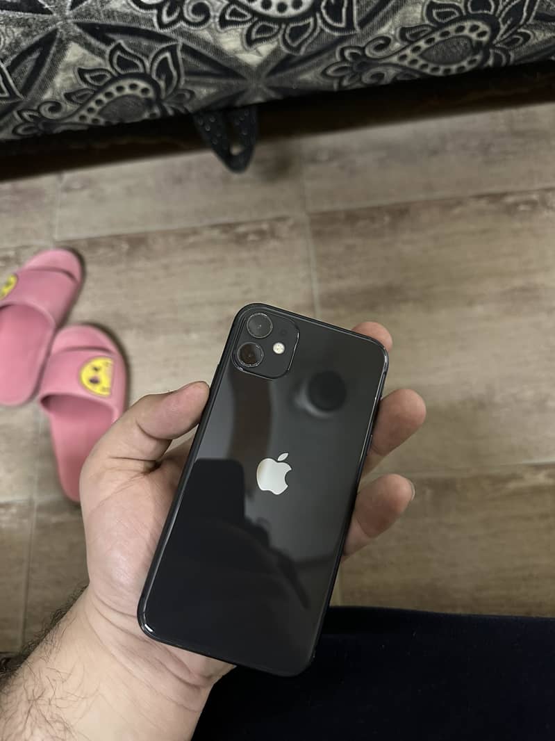 iPhone 11 6