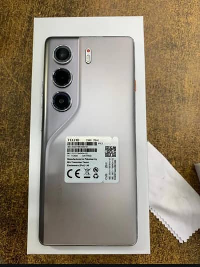 just 15 days use box with charger 10 buy 10 ha 03397273804 what's app