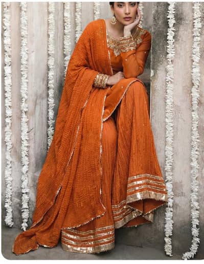 "Elegant Semi-Formal Party Wear Suit - Very Good Condition