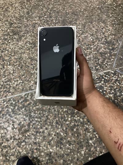 APPLE IPHONE XR.