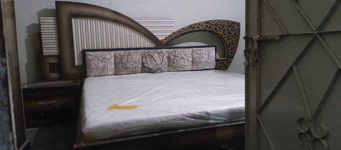 queen size bedroom set  dressing &sied table wardrobe full furniture