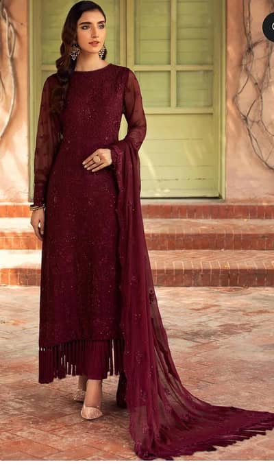 "Elegant Semi-Formal Party Wear Suit - Very Good Condition