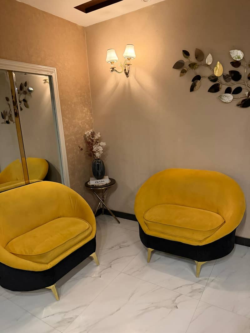 1 Seater Sofa (2 Sofas) 0