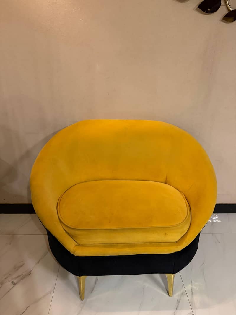 1 Seater Sofa (2 Sofas) 1