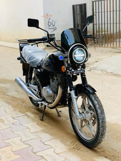 Suzuki GS SE 2021#0/3/1/7/0/0/2/4/6/2/9