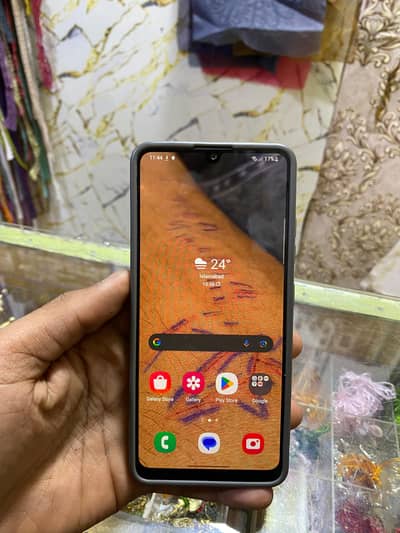 Samsung a32 box sath  ha 128gb