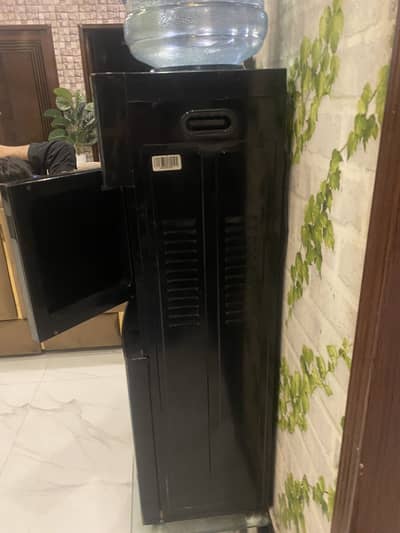 Water dispenser