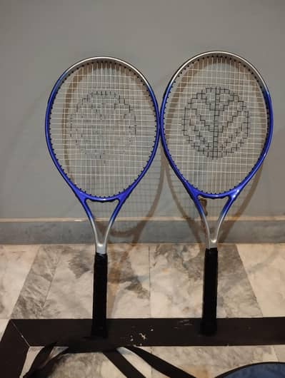 i want to sell tennis rackets