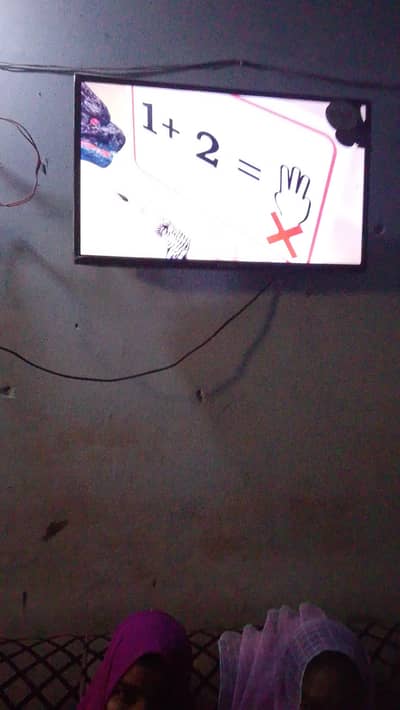 eco star.  led.  32inch. 43000