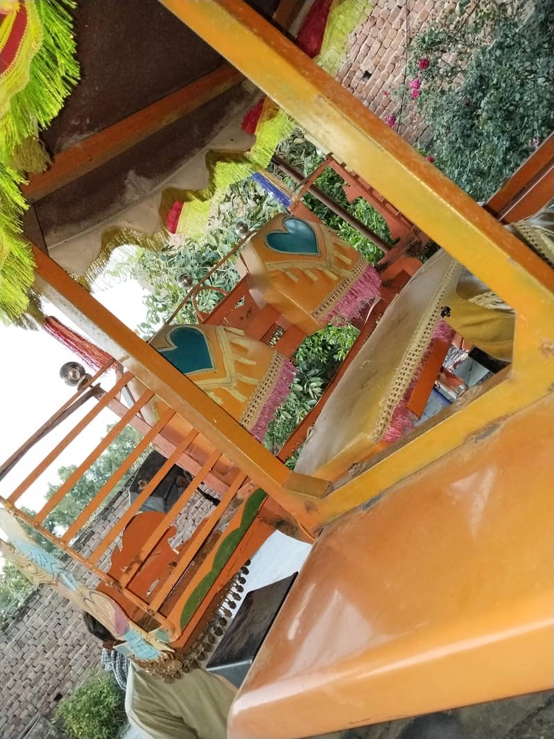 غازی ٹریکٹر کی سیٹ اور سپیکر بفر رکھنے والی ٹوکریاں براے فروخت 1