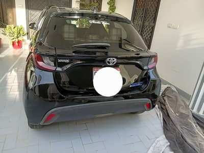 Yaris hatch back 1000 cc  2021/2025 registration