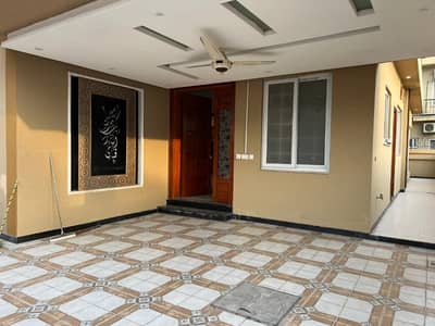 Rawalpindi Bahria Town Phase8 Overseas Sector 10 Marla Slightly Use House For Sale