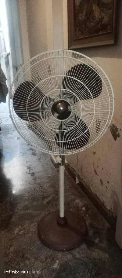 Lahore Pedestal fan Heavy made