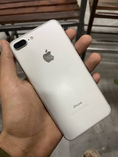 Iphone 7 plus pta 128 GB